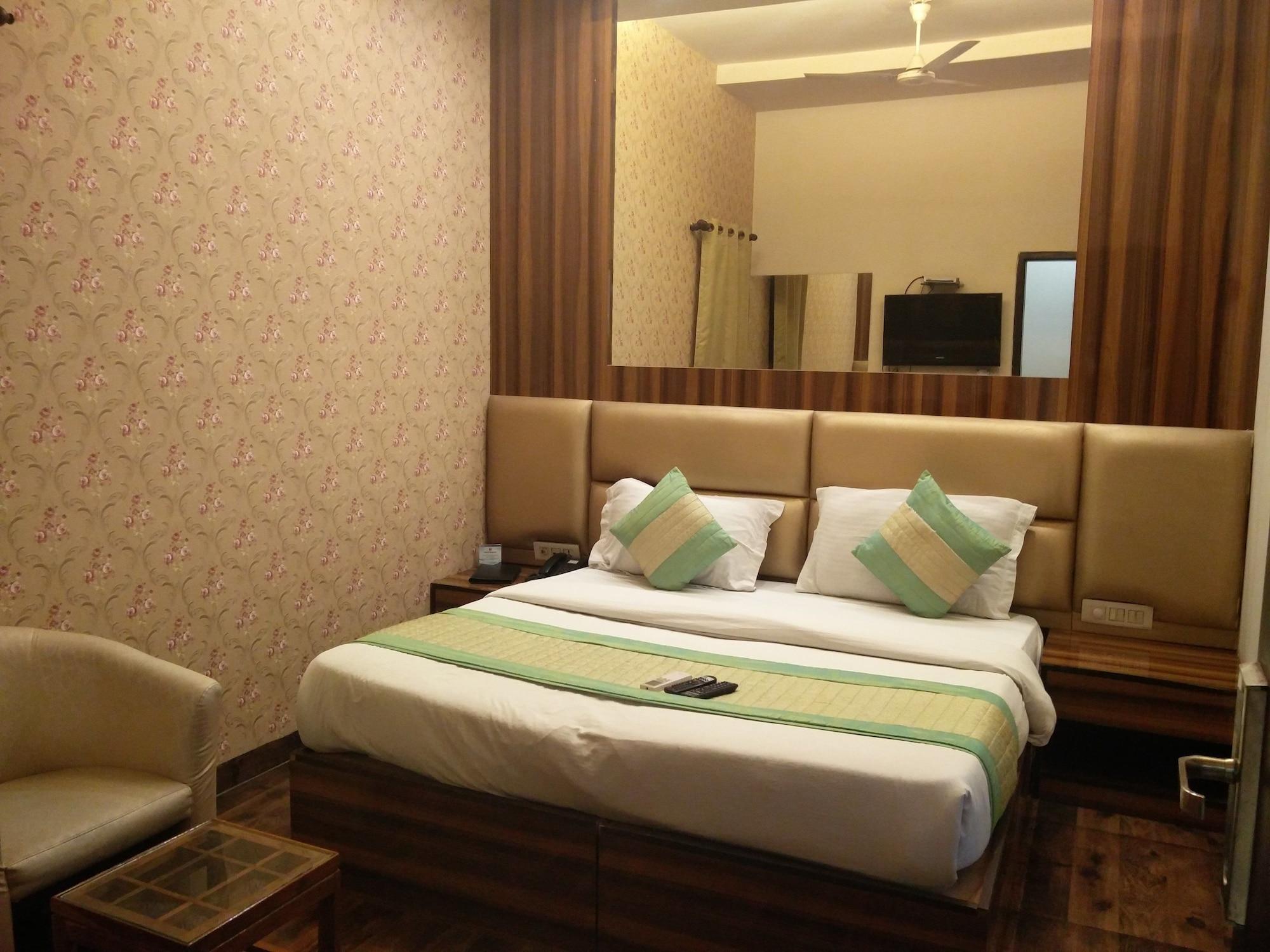 Rupam Hotel Delhi  Eksteriør billede