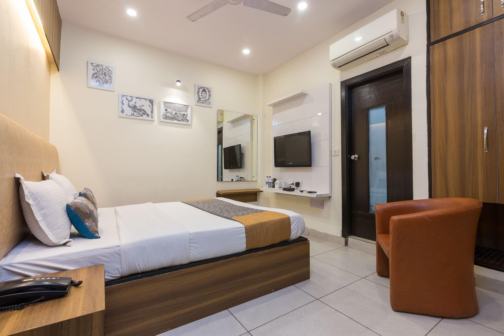 Rupam Hotel Delhi  Eksteriør billede