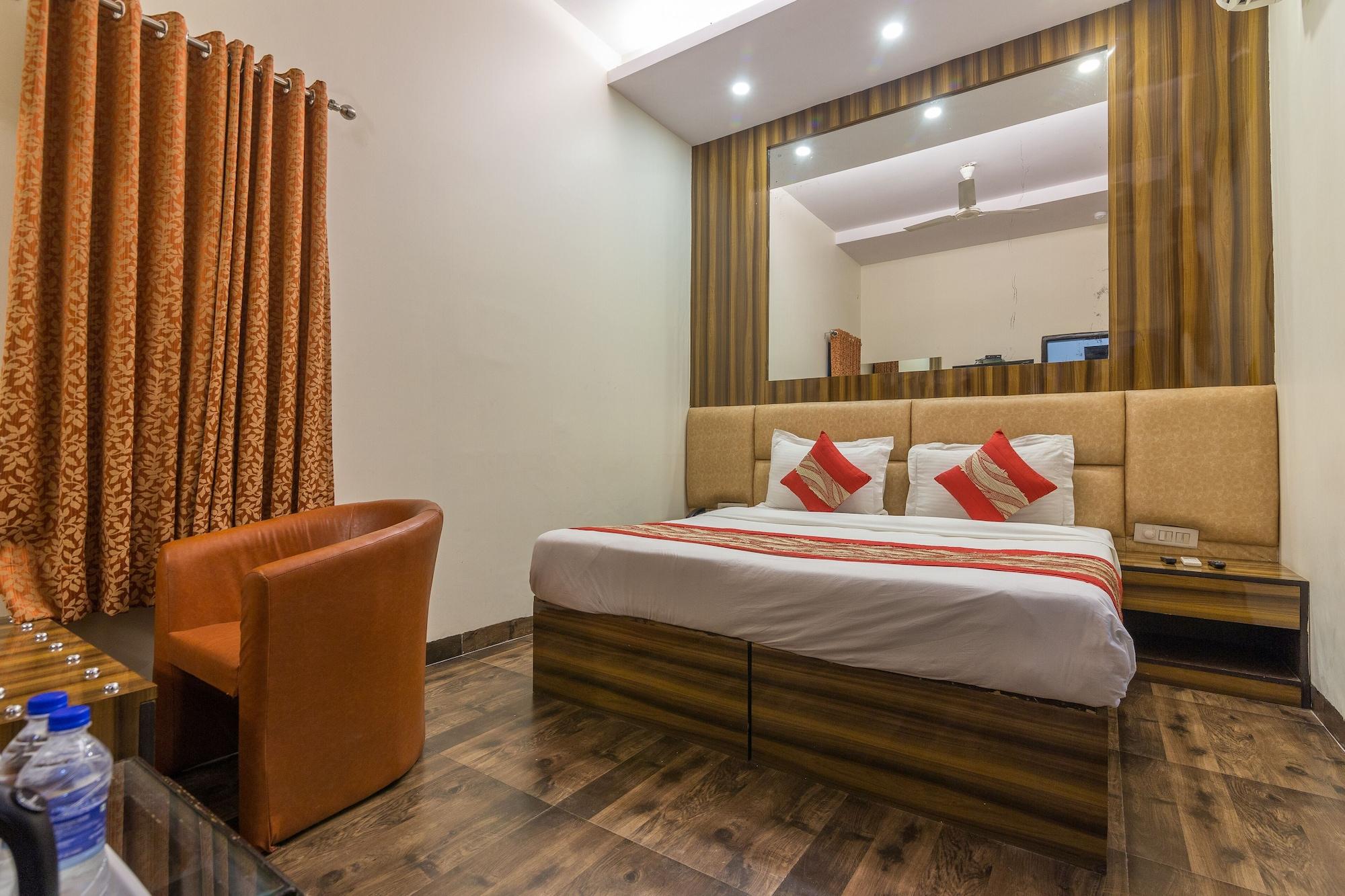 Rupam Hotel Delhi  Eksteriør billede