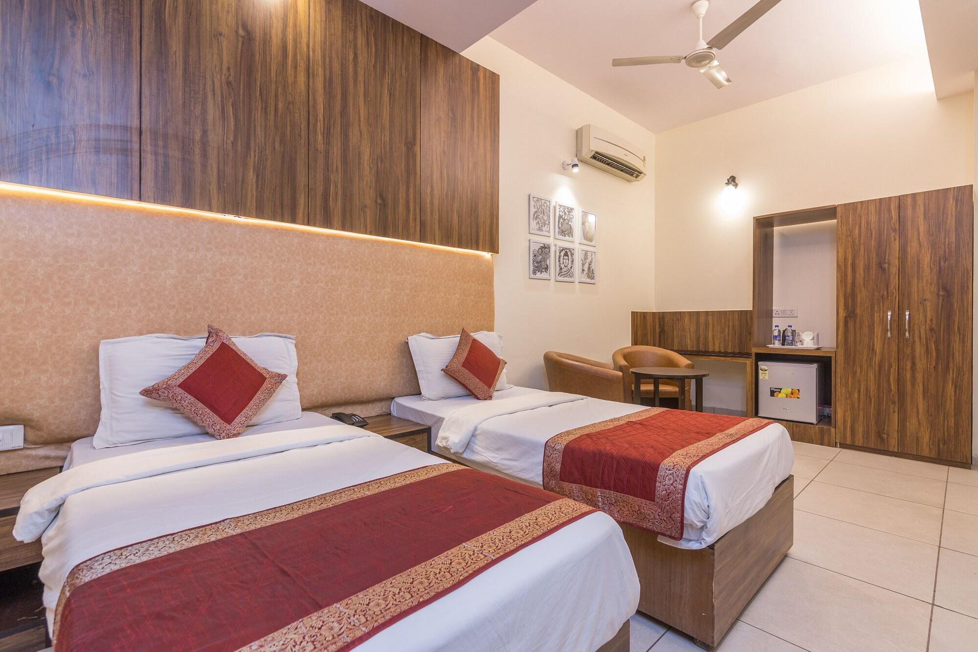 Rupam Hotel Delhi  Eksteriør billede