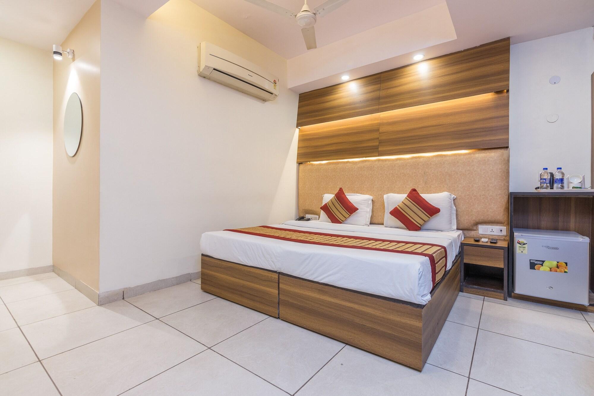 Rupam Hotel Delhi  Eksteriør billede