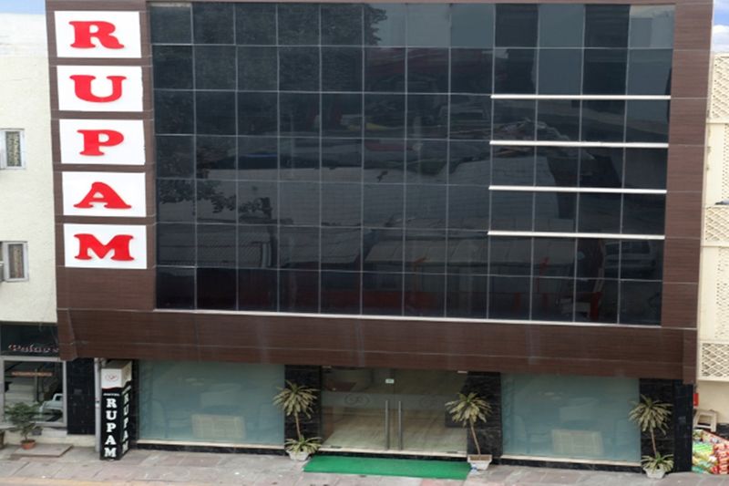Rupam Hotel Delhi  Eksteriør billede