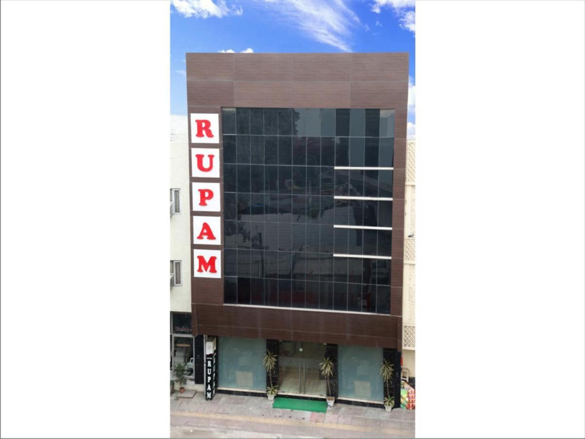Rupam Hotel Delhi  Eksteriør billede