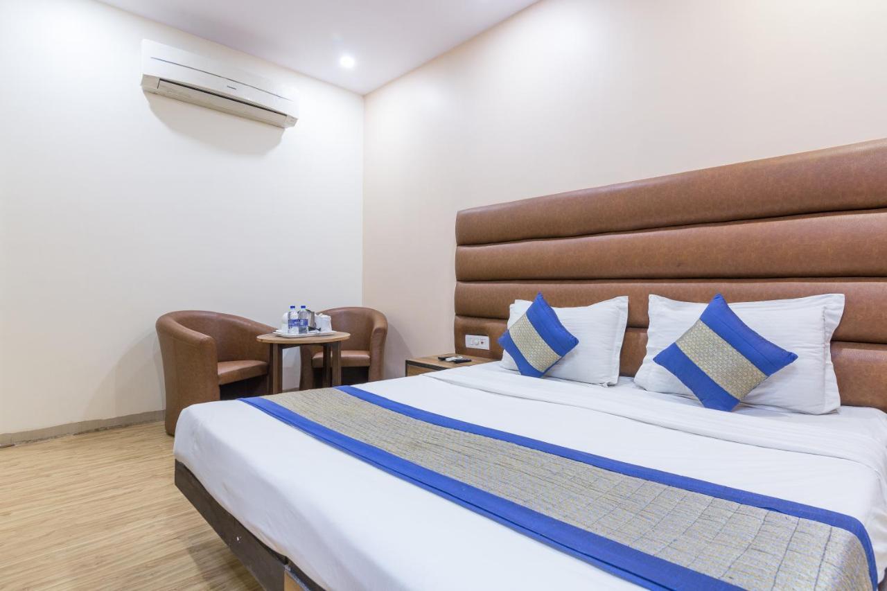 Rupam Hotel Delhi  Eksteriør billede