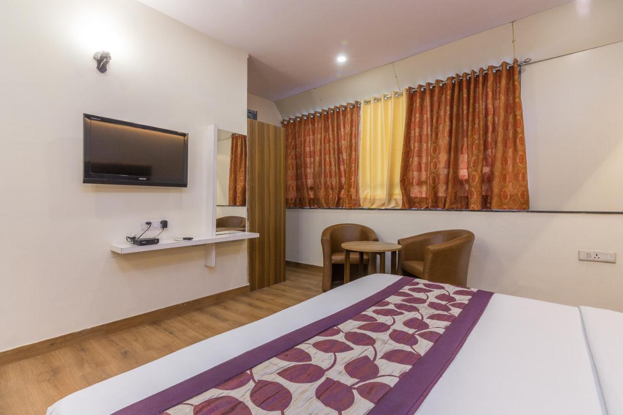 Rupam Hotel Delhi  Eksteriør billede