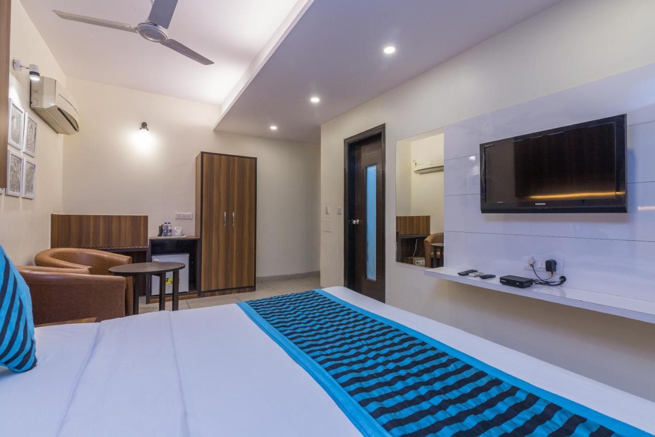 Rupam Hotel Delhi  Eksteriør billede